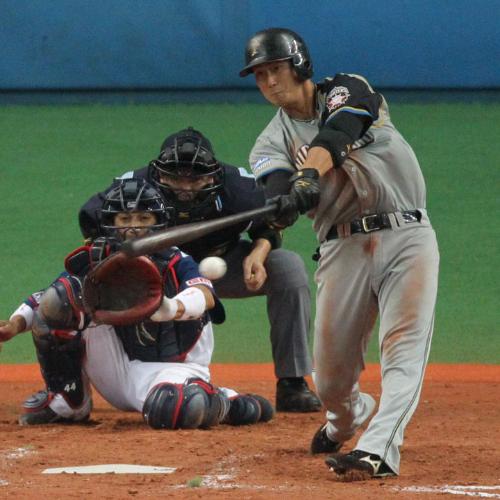 中田“第２の故郷”大阪で４安打！