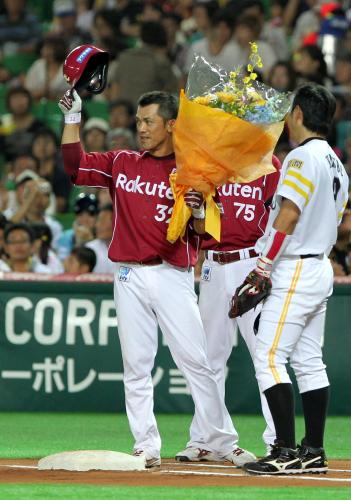 松井稼が史上最速１２３３試合で通算１５００安打