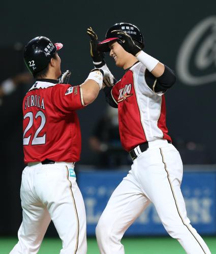 大谷　松井以来２０年ぶり高卒新人２戦連続弾！骨折後初打席で