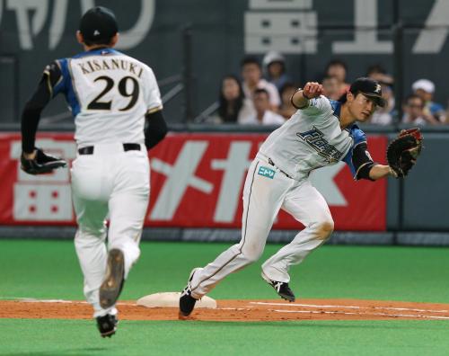 西川　野球人生で「初」の一塁守備で復帰