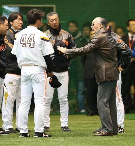 長嶋さん　松井コーチに感心「らしい打撃理論を教えている」