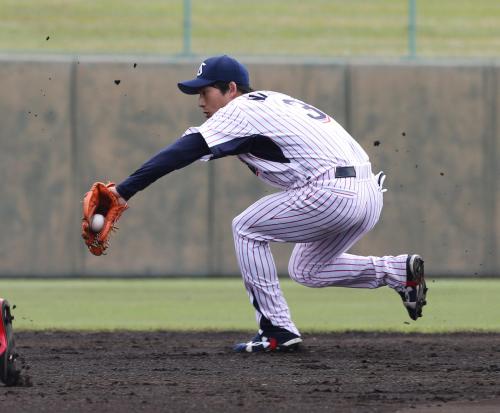 ドラ２西浦　上々実戦デビュー！小川監督合格点「期待持てる守備」