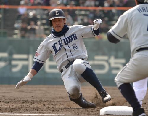 これぞ伊原野球　一塁ベンチ前への邪飛で二塁→三塁