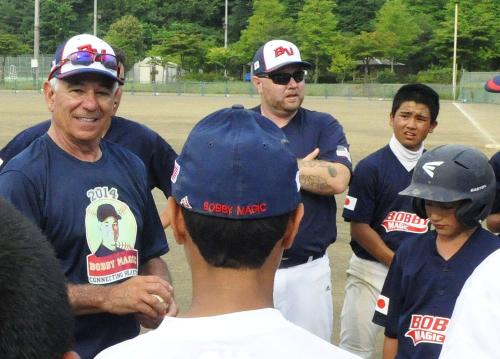 元ロッテのバレンタイン氏　岩手で野球交流