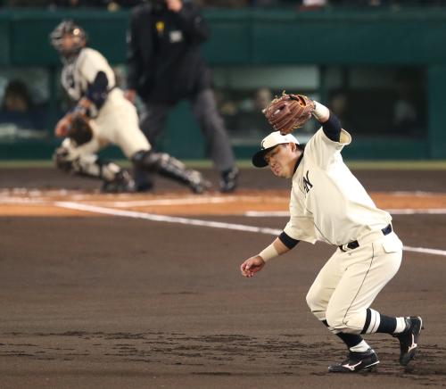 阪神・巨人連合　1934年日米野球初開催の復刻ユニ着用