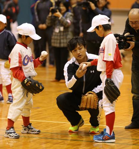 由伸兼任コーチ　小学生に“初指導”「難しさを感じました」