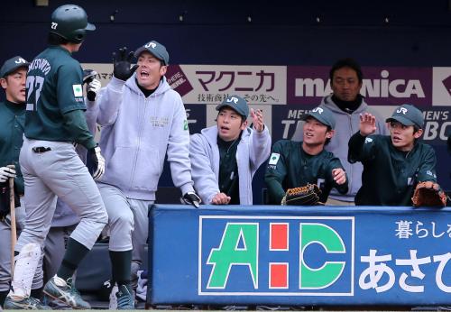 【画像・写真】ＪＲ東日本「商大デー」で快勝　松本＆畑中Ｗ弾、進藤締めた