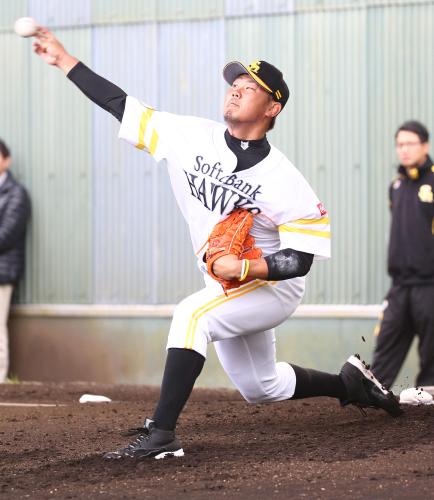 松坂、細川座らせ３９球　４日ぶりブルペン、ビデオで確認も