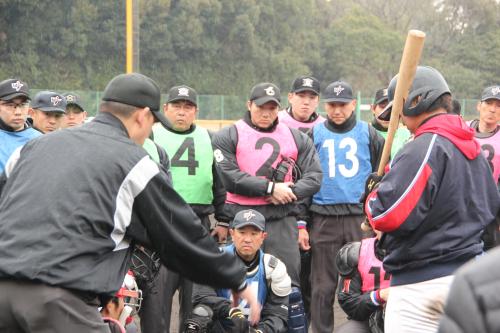 全日本大学野球連盟主催、審判研修始まる　８９人参加、筆記試験も
