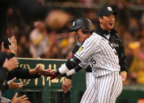 阪神・陽川「最高で～す」プロ１号、金本監督「その通り打ってくれた」