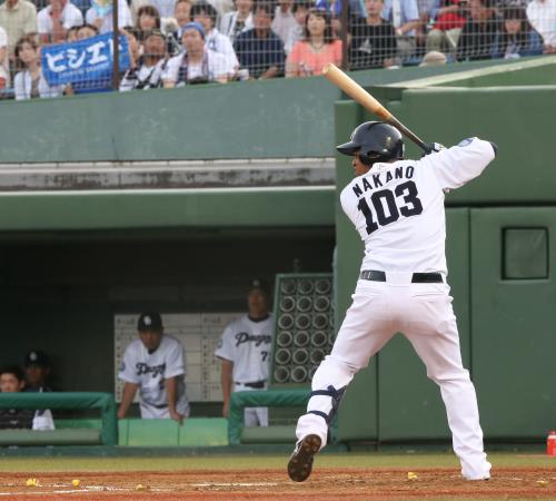 ビシエドに藤井も…中日珍事　２人もユニ忘れちゃった