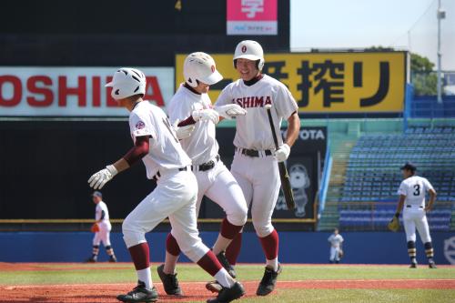 【東東京】離島勢奮闘　都大島、都八丈ともにコールド大勝発進