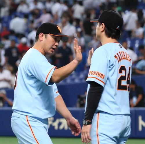 【画像・写真】巨人　４番・阿部のＶ打で快勝！　１４安打７得点で天敵ＫＯ