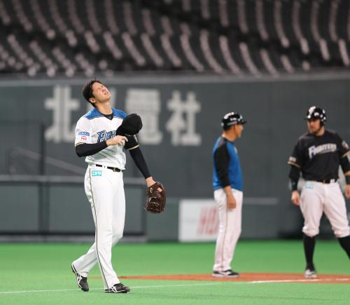 大谷、第１戦先発ポロリ　紅白戦１回２失点も「１戦目までに…」