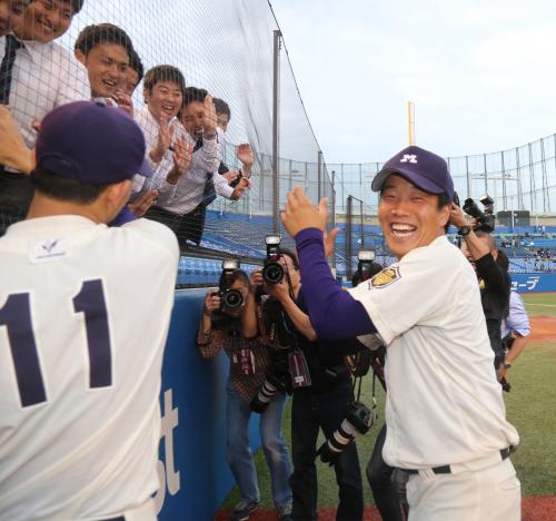 【画像・写真】明大　星、８回途中２失点で連覇導く「やってやろうと」春の悔しさ晴らす