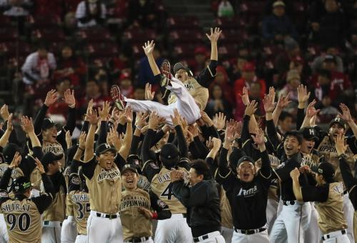 【画像・写真】“俺のために日本一”実現に感謝…ハム・武田勝が明かした舞台裏