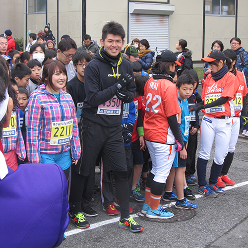 日本ハム・清水　ファンと一緒に３キロ完走　鎌ケ谷ランフェスタ