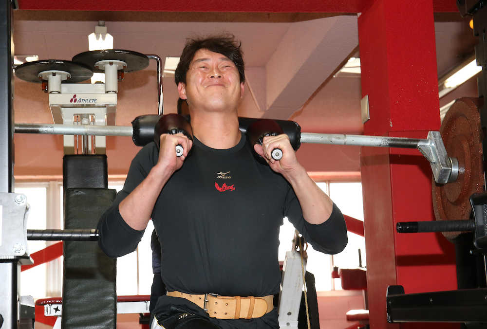 【画像・写真】広島・新井　黒田抜けチーム最年長「ただ優勝したい。それだけ」