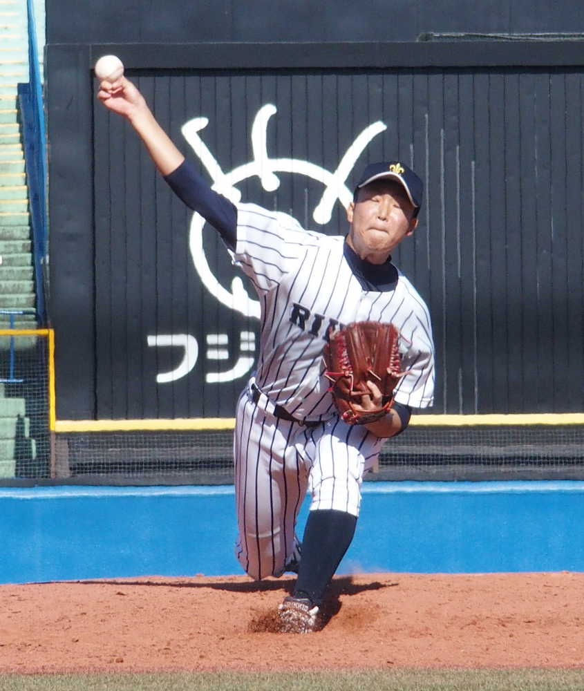 立大２年赤塚　神宮初登板で両投げ披露　観衆沸かせた