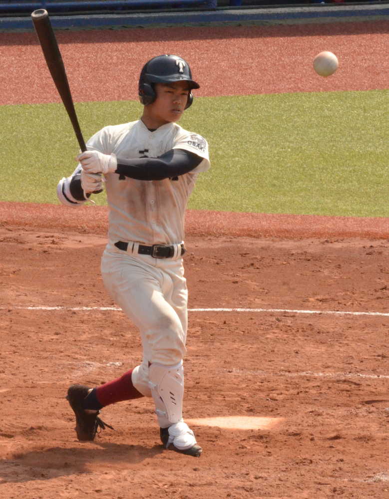 日体大との練習試合２試合目で２安打を放った大阪桐蔭・根尾