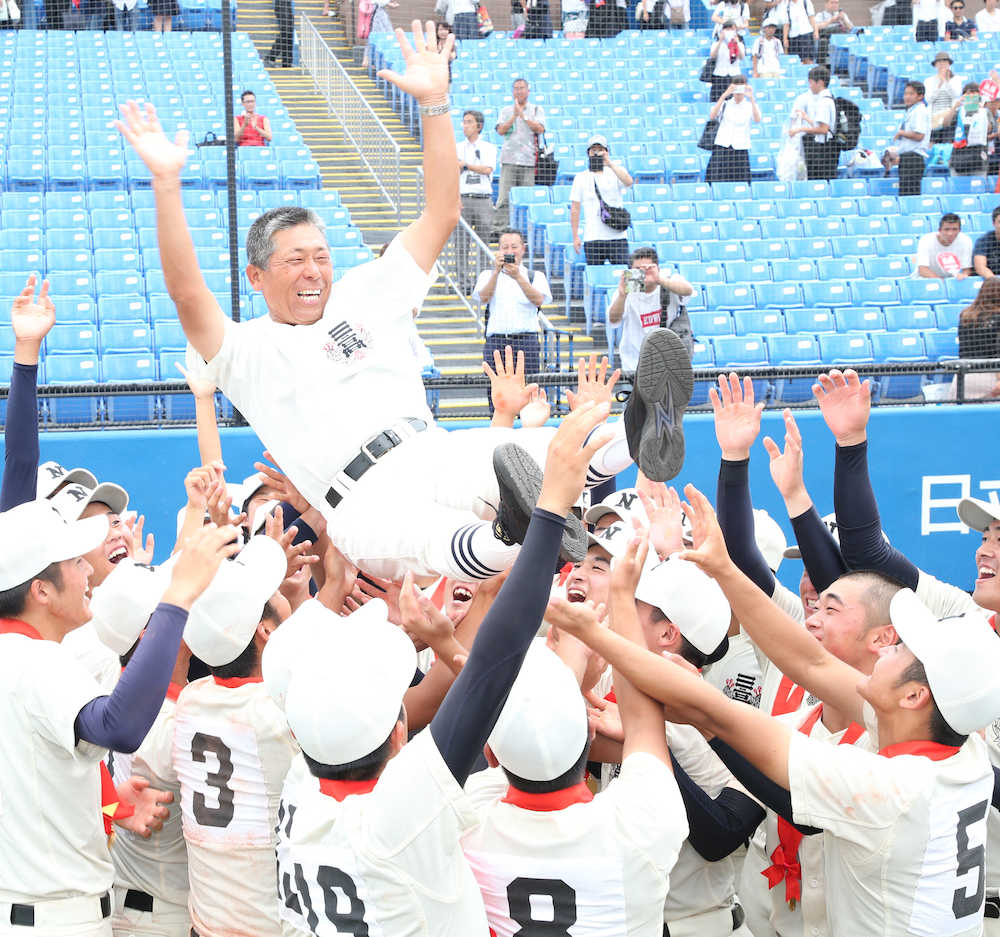甲子園出場全５６代表決定　春王者・大阪桐蔭が23点圧勝で勝ち名乗り！６校が初出場