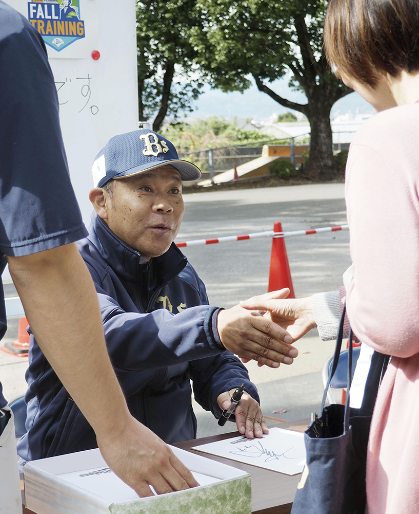 始まったオリ西村新監督の“改革”　ファン・ファーストにユーティリティー化構想