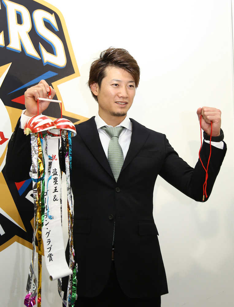 日本ハム・西川、球団が誠意を示した「２年契約」の意味
