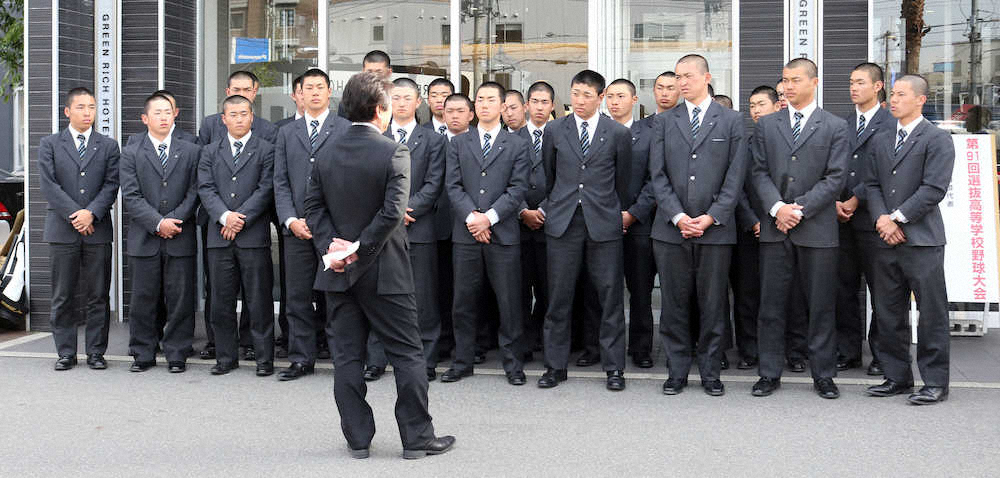 札幌大谷も大阪入り「初戦突破を目指して頑張ります」