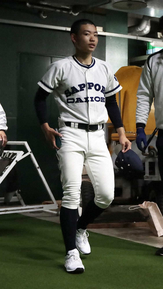 札幌第一　背番11近藤、全力投球で2年前出場の兄超える