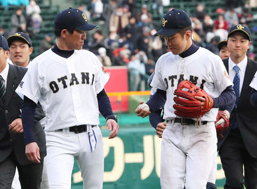 札幌大谷、スモール野球で流れつかむ　船尾監督「こんな勝ち方したことがない」