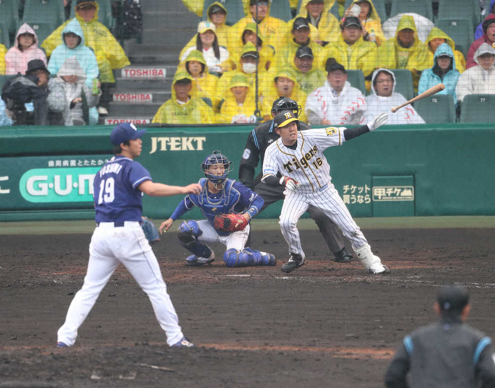 阪神・西勇輝　移籍後の甲子園初登板で投打に大活躍「振ったら当たりました！」プロ初打点に喜色満面