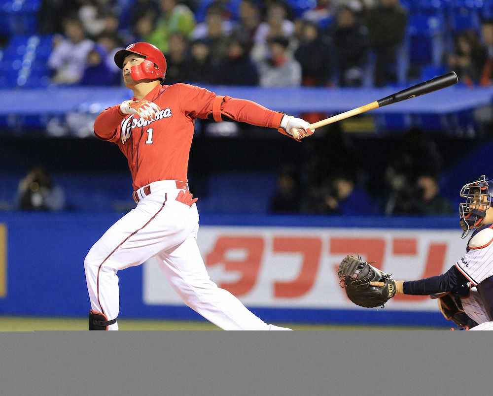 【画像・写真】広島　4試合連続スタメン落ちの主砲・誠也が代打で登場　鯉党大歓声でお出迎え