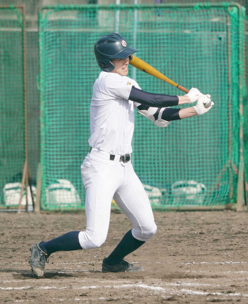 大船渡・佐々木　気温上がらず登板回避　練習試合に代打で出場