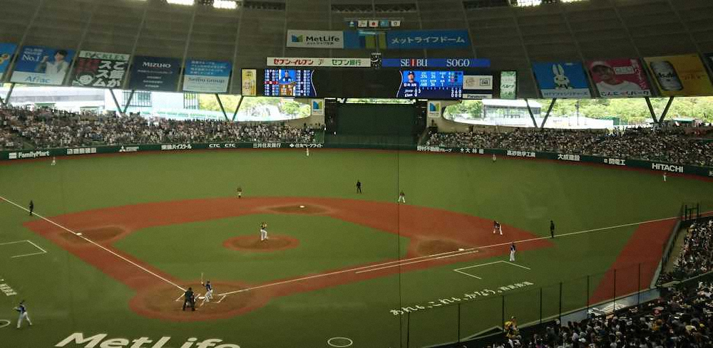 日本ハム栗山監督、大胆シフト再び　外野4人　二遊間に三塁手