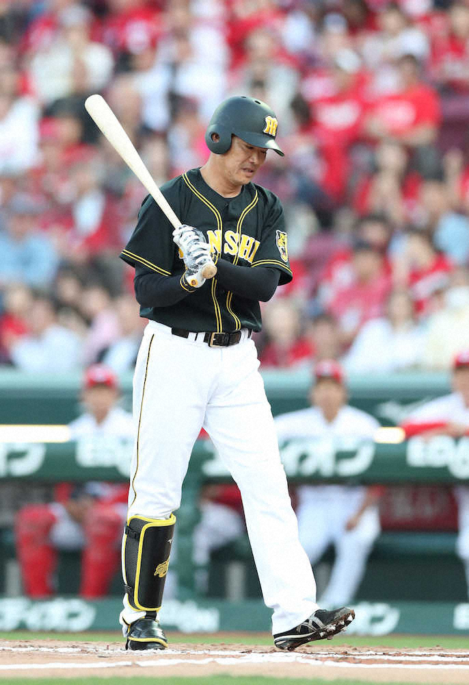 阪神、福留の登録を抹消　矢野監督「10日間の中でどうなるか」