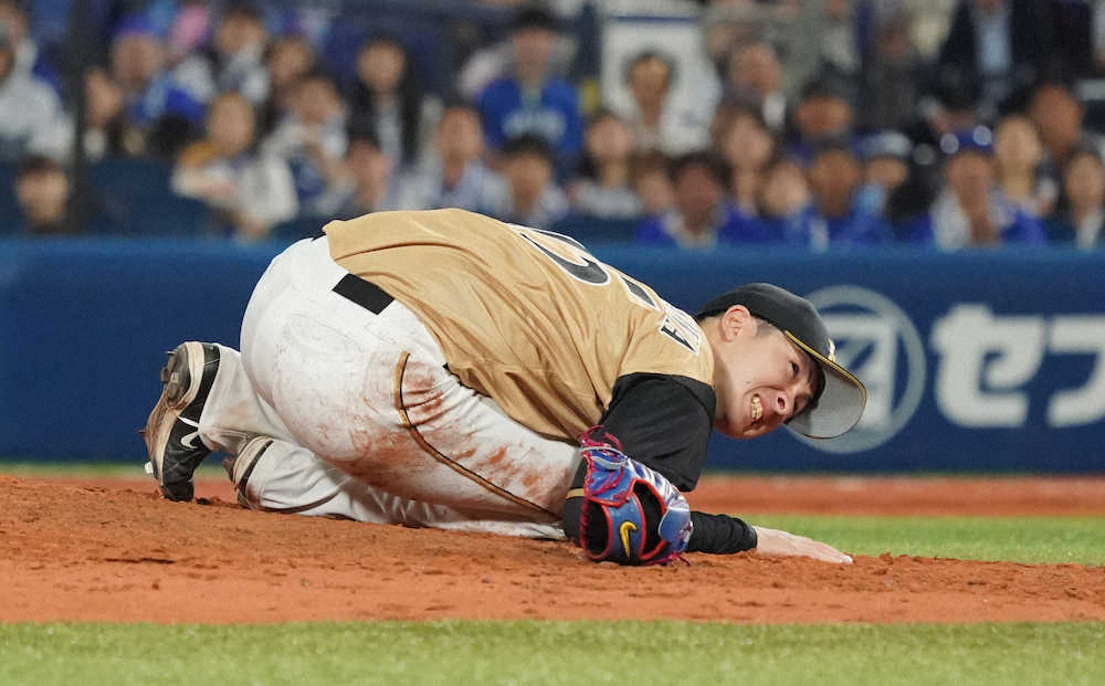 日本ハム・上沢、今季復帰は絶望的　打球直撃で左膝骨折、手術受け全治5か月