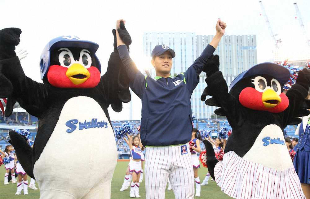 ヤクルト高橋、9度目先発で今季初勝利「長かった」