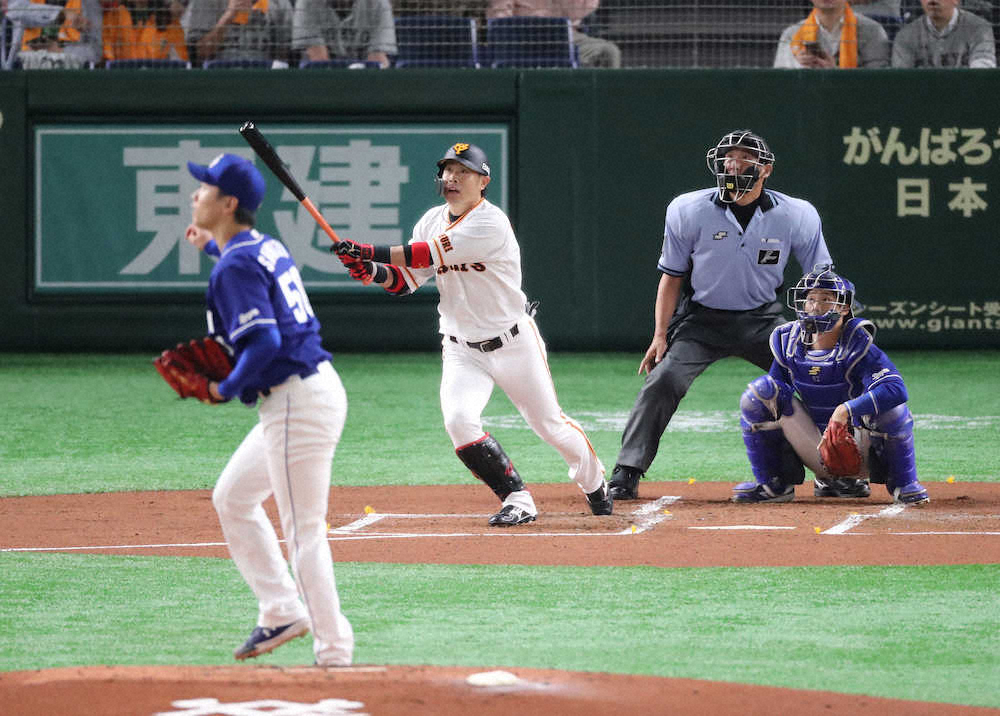 巨人・亀井、今季2本目先頭弾！会心7号ソロで菅野を援護