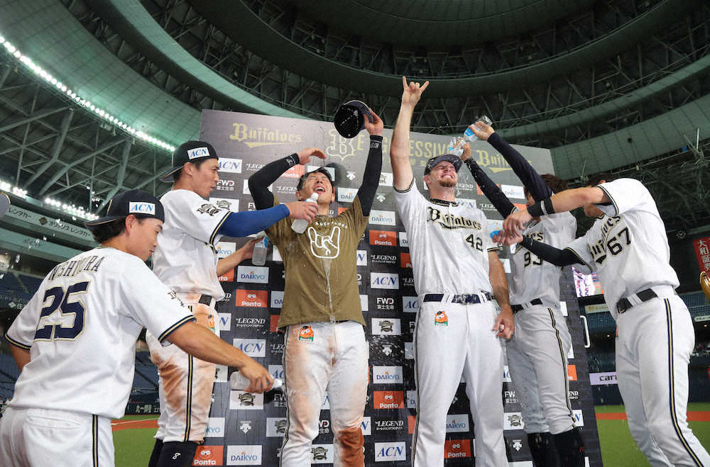 オリックス・大城が執念サヨナラ打　5位ロッテに1・5ゲーム差