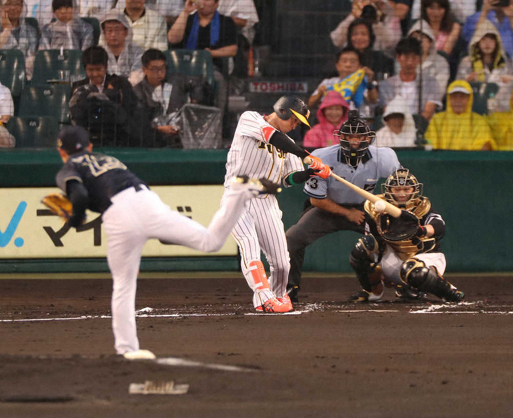 阪神・近本　地元甲子園の球宴で新人史上初の先頭打者弾！「“僕も行っちゃおうかな”と思った」