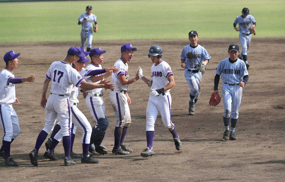 昨夏甲子園準V・金足農　逆転サヨナラ勝ちで秋田大会初戦突破