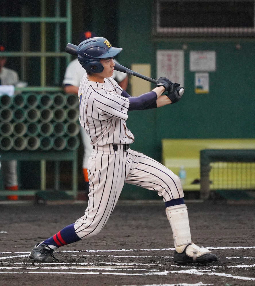 【神奈川】祖父は元ロッテ戦士　関東学院六浦・倉持、無念敗退も大学で夢の続きを「プロ目指したい」