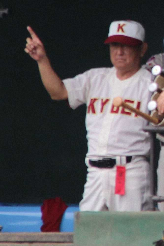 【埼玉】春日部共栄・本多監督　262日ぶり公式戦で初白星　選手より「俺の方が硬かった」