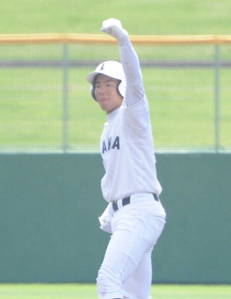 【長野】飯山　公立勢対決を制し10年ぶり4強　エース岡田が投打に活躍