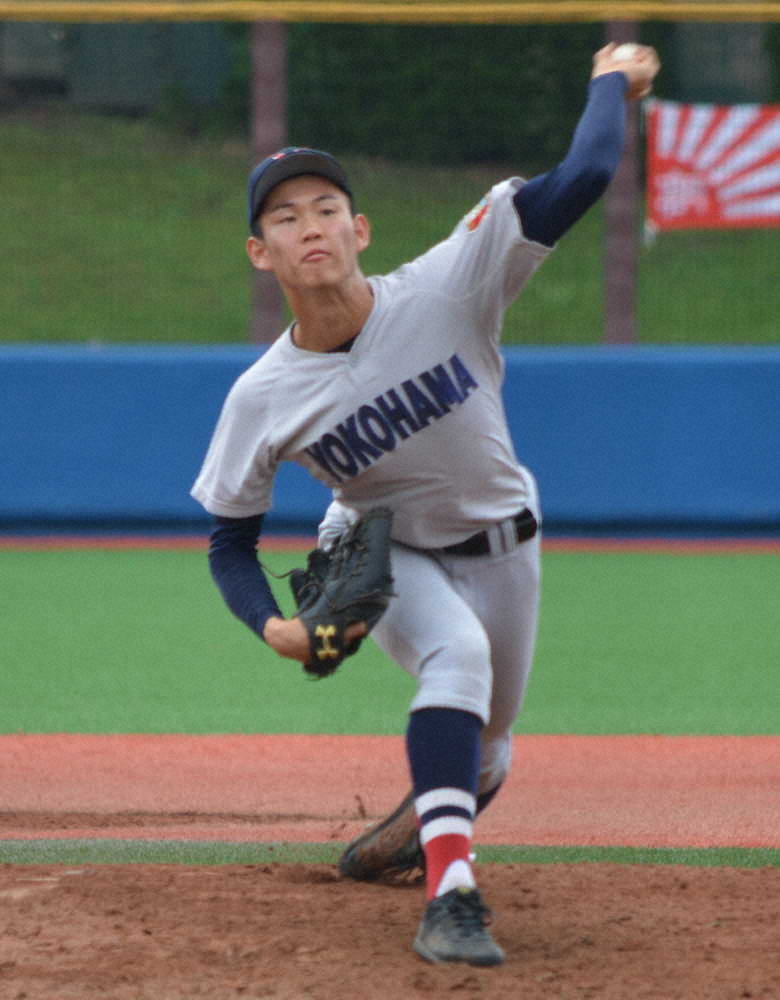 【神奈川】横浜・及川　3者連続K締め！5球団視察の前で1回零封、今夏初戦3番手で最速145キロ