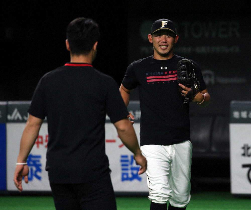 日本ハム・矢野コーチ　札幌ドーム訪問で練習サポート　レンジャーズにコーチ留学「楽しいことばかり」