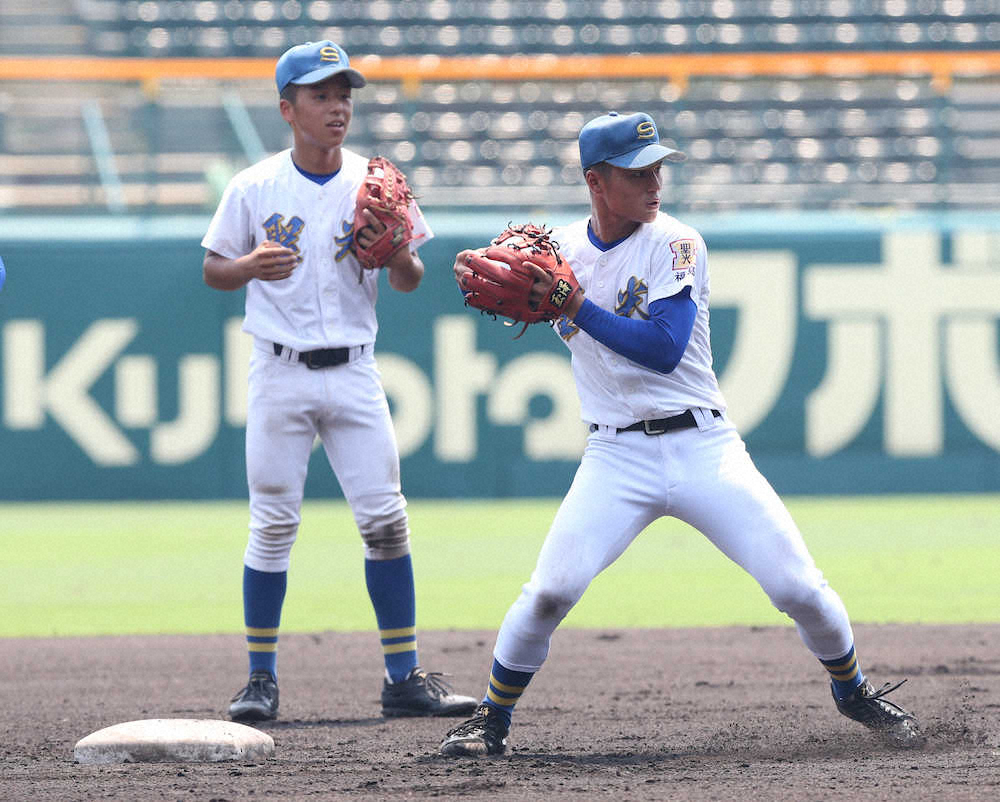 【画像・写真】聖光学院「鉄壁の二遊間」片山＆荒牧　甲子園練習で苦戦も修正