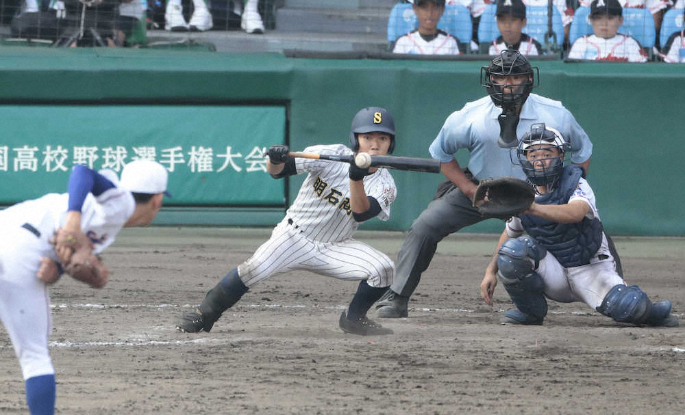 【画像・写真】明石商　延長サヨナラで初の準々決勝進出　最後はスクイズ！宇部鴻城は必勝リレー実らず