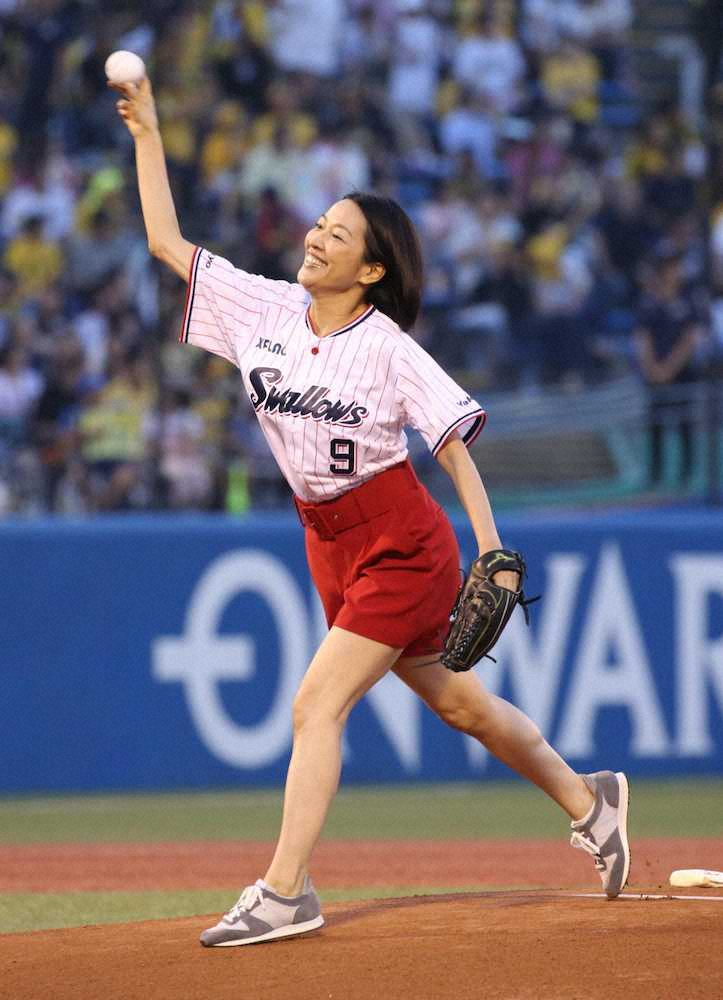 羽田美智子　始球式ノーバン狙いも…「笑ってくれたんで、緊張が解けたかな」