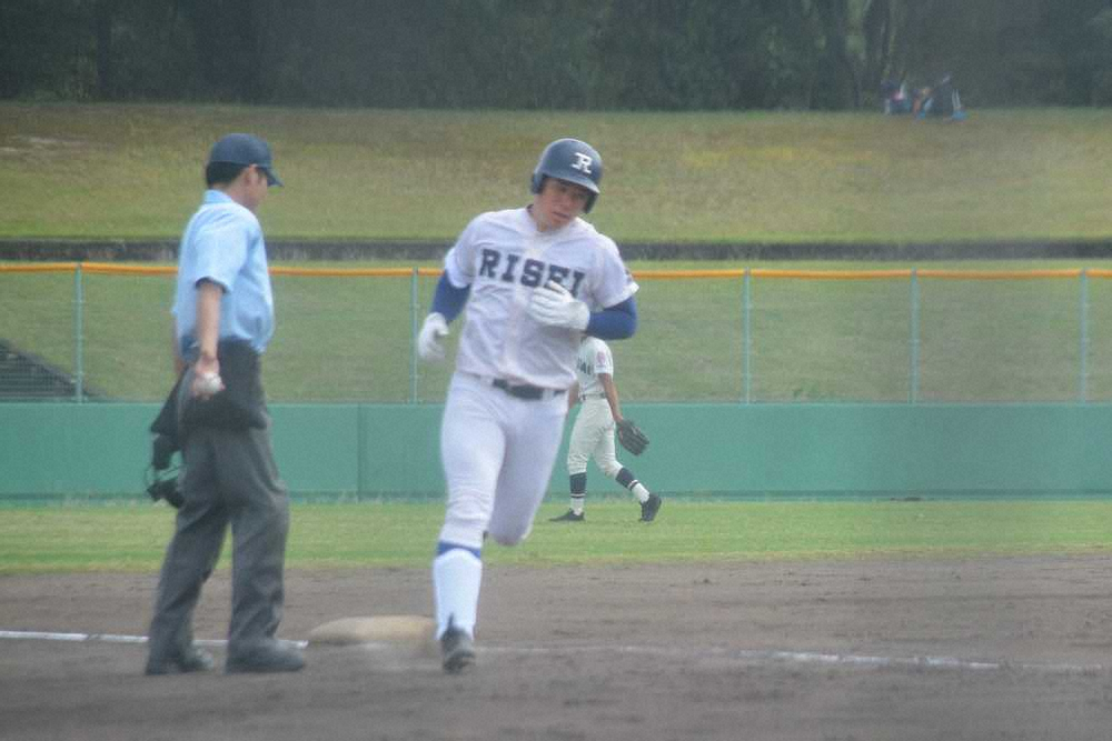 履正社が5試合連続コールド勝ち　今夏甲子園Vメンバーの小深田が高校通算24号